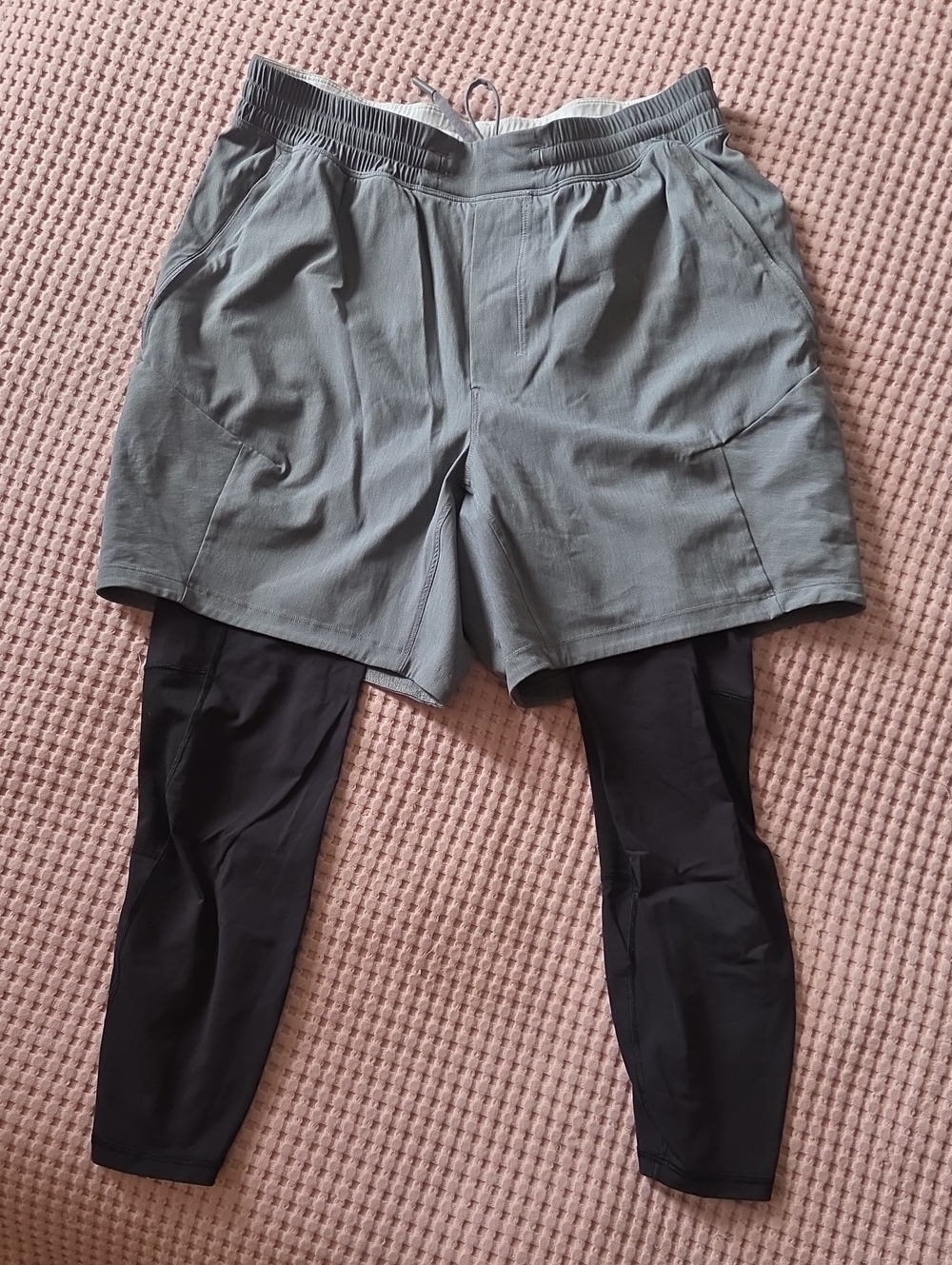Lululemon  Men's Gray Hybrid Shorts with Black Liner